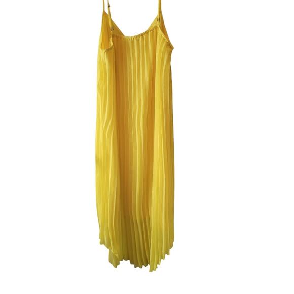 Bar III Dress Sz Small Pleated Yellow Sleeveless Spaghetti Straps Adjustable - Picture 3 of 5